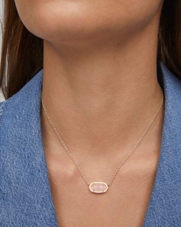 Elisa Gold Pendant Necklace in Rose Quartz