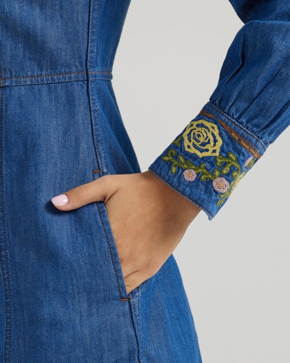 Wrangler® x Yellow Rose by Kendra Scott Embroidered Dress in Washed Down Medium Blue